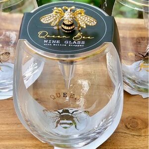 Two's Company Queen Bee Stemless Wine Glass & Wine Stopper- 16oz